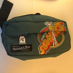 Mitchell & Ness - Seattle SuperSonics Fanny Pack